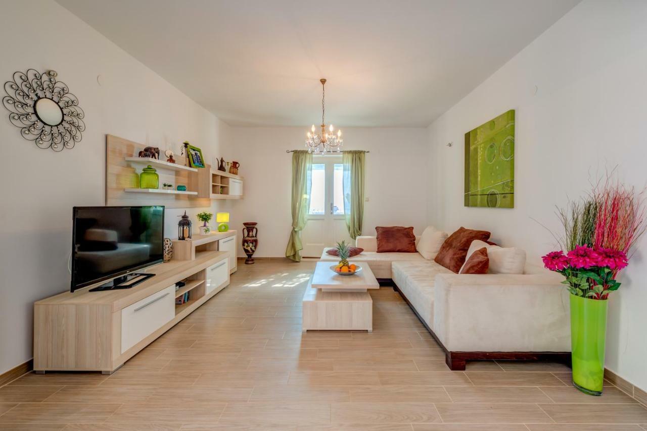 אומיס Holiday Home Figa מראה חיצוני תמונה
