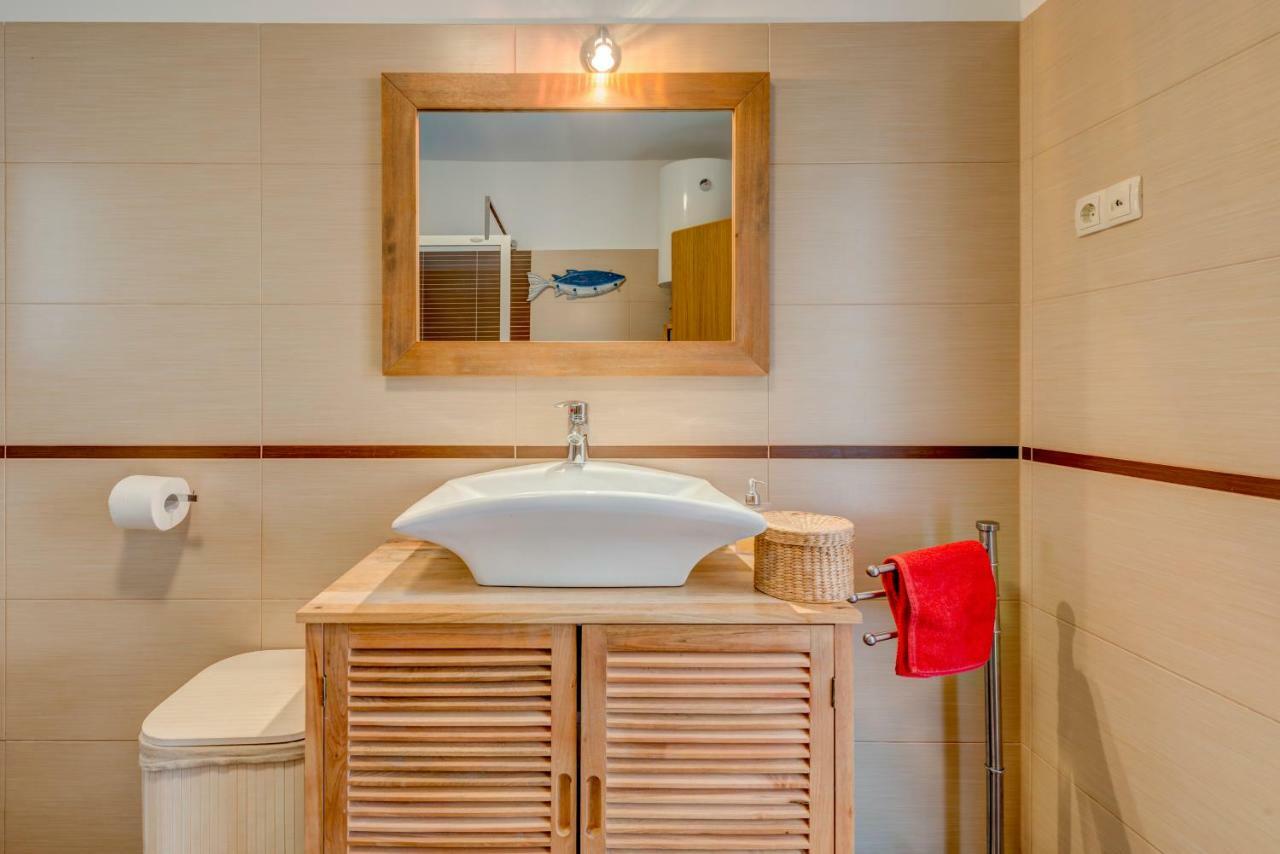 אומיס Holiday Home Figa מראה חיצוני תמונה