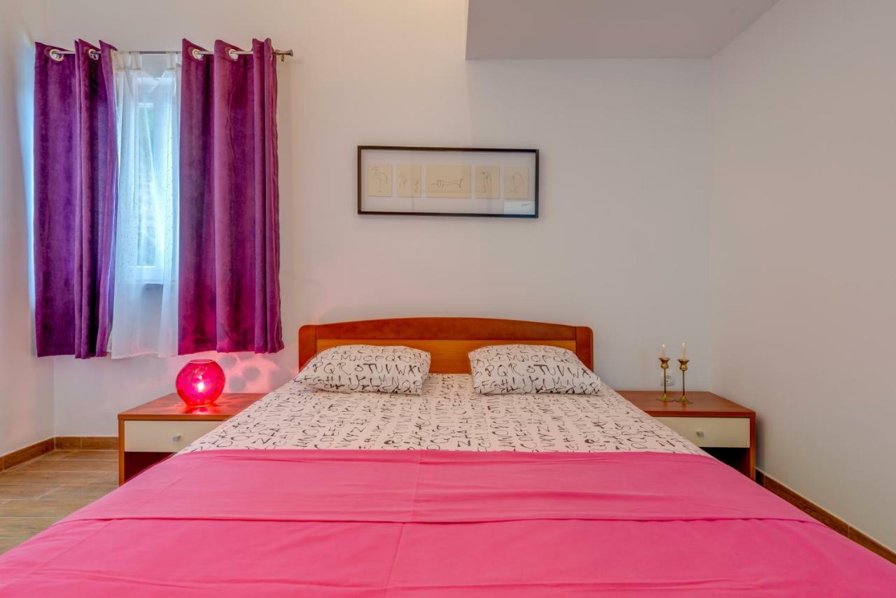 אומיס Holiday Home Figa מראה חיצוני תמונה