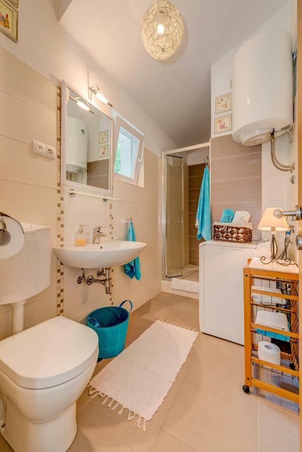 אומיס Holiday Home Figa מראה חיצוני תמונה