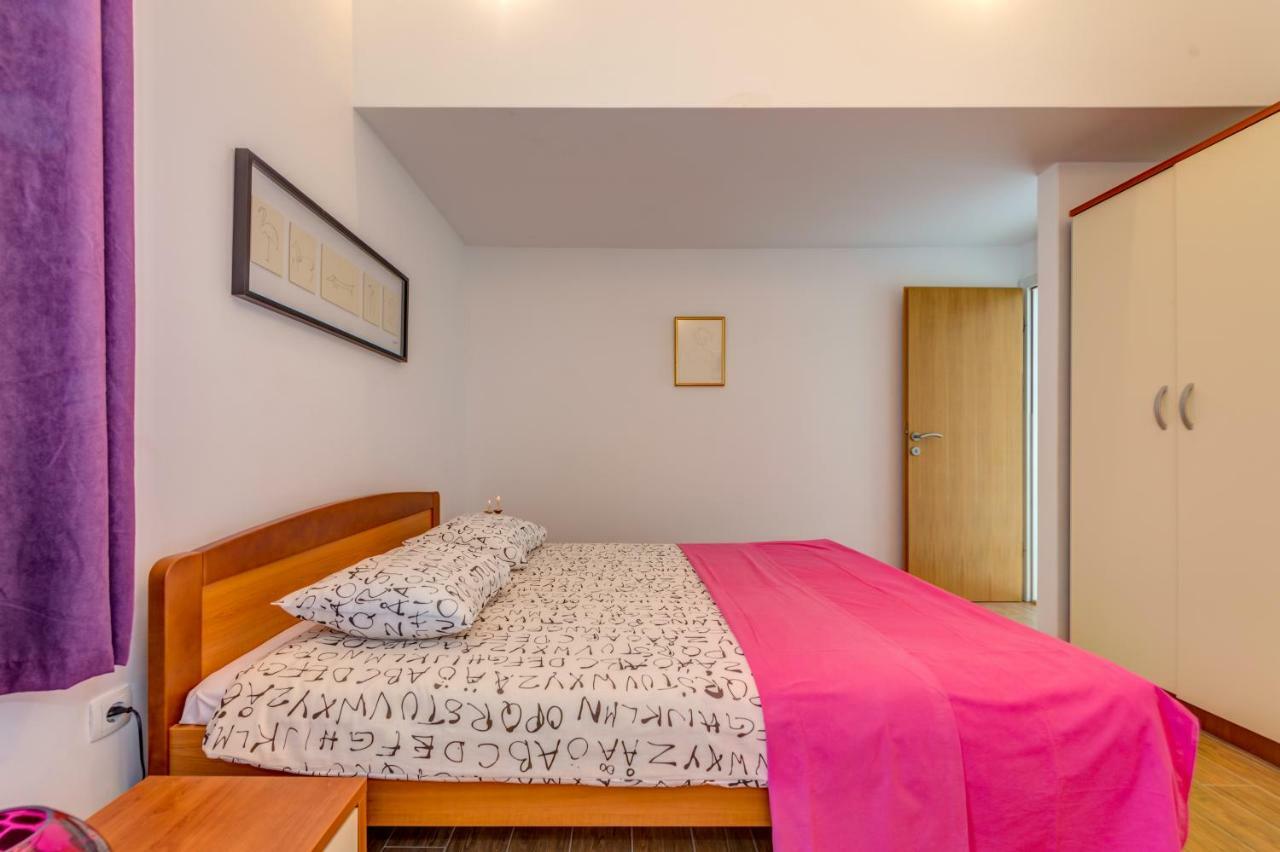 אומיס Holiday Home Figa מראה חיצוני תמונה